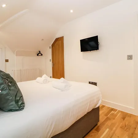 Riviera Heights Holiday home