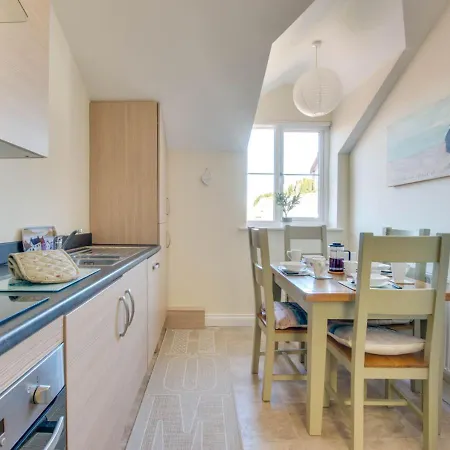 Seaford Sands Apartment *