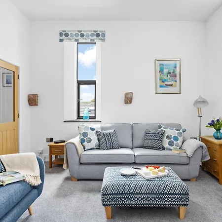 The Granary, Higher Yalberton Farm Holiday home *
