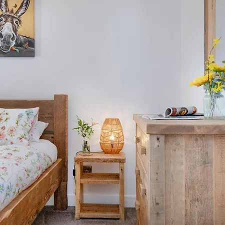 Longpark Linhay Holiday home *