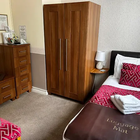 Amber House 4*