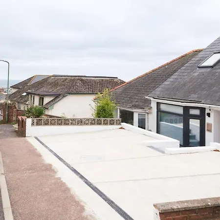 Stunning Views Paignton, Comfortable Modern Holiday home *