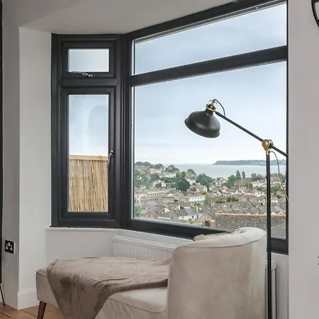 Stunning Views Paignton, Comfortable Modern Holiday home Paignton