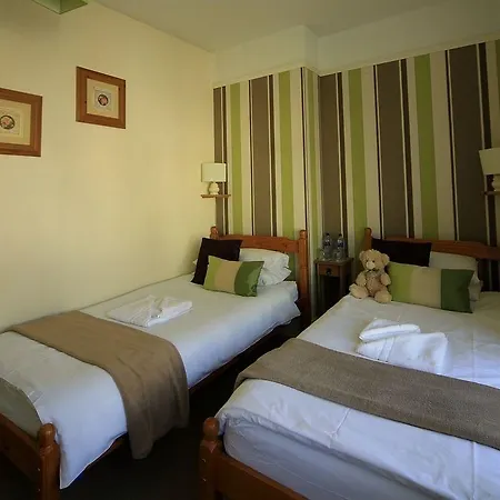 Trentham House Bed & Breakfast 3*