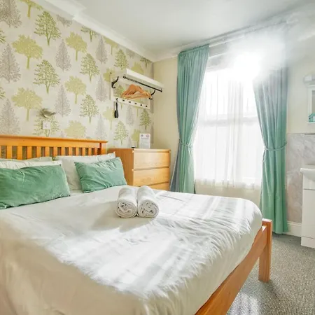 St Weonards Bed & Breakfast Paignton