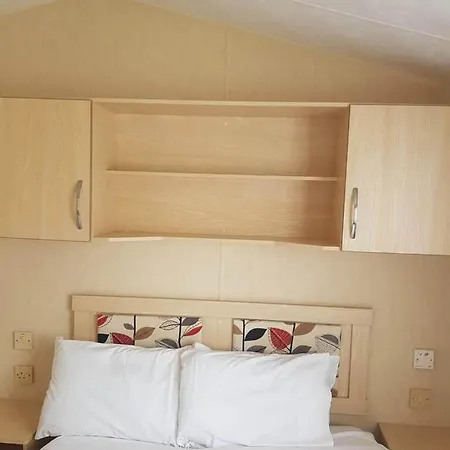 Hoburne Devon Holidays Park Sleep 6 Caravan Paignton