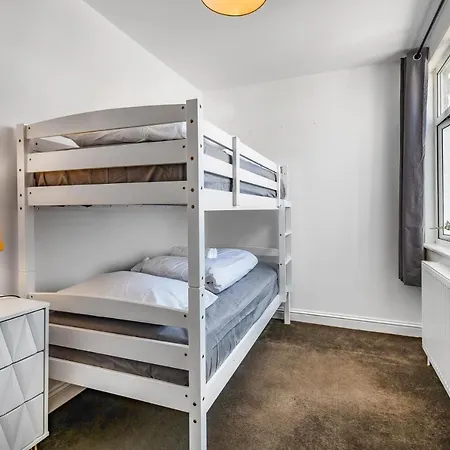 New Stunning & Stylish 2bd Flat Devon