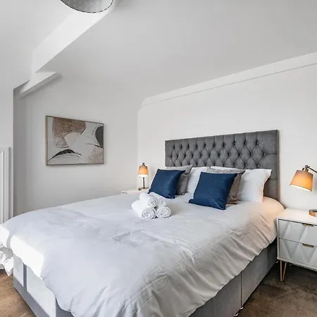 New Stunning & Stylish 2bd Flat Devon Apartment