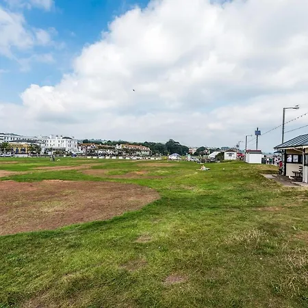 New Stunning & Stylish 2bd Flat Devon * Paignton