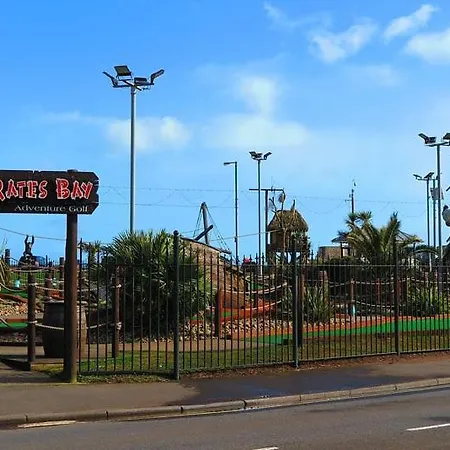 24 New Esplanade Court Paignton
