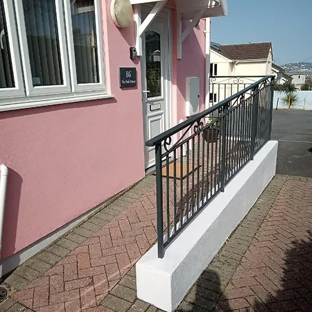 Holiday home The Pink House,