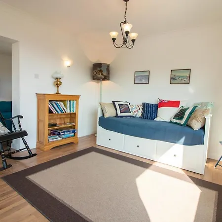 Spacious - Sea & Steam Train Views + Garden * Paignton