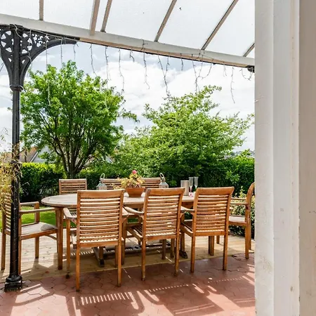 Lovely Victorian In The Riviera Villa Paignton