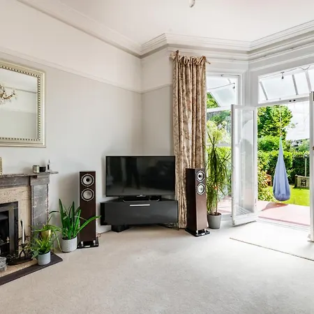 Lovely Victorian In The Riviera Villa Paignton