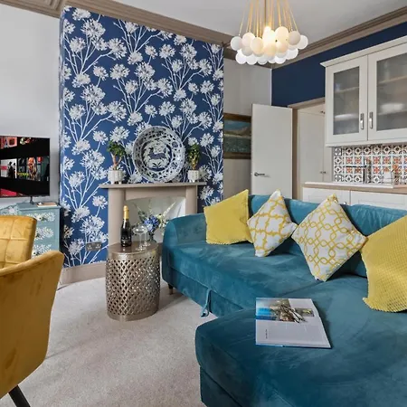 Elberry At Dart Valley Coastal Apartment *