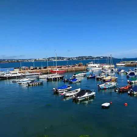 Riviera Coastal In Devon Uk * Paignton