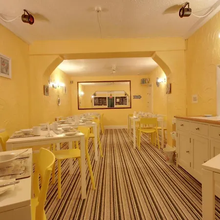 The Rosslyn Guest house 3*