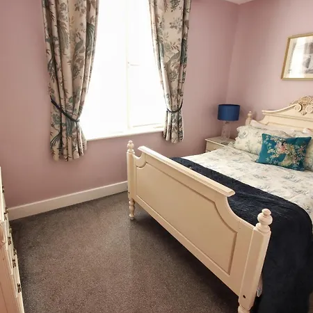 Beaches Bed & Breakfast Paignton