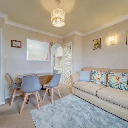 Holiday home 6 - 1 Bedroom Town View *
