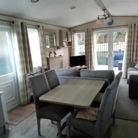 Hoburne Devon Bay Stunning 3 Bed Luxury Campsite