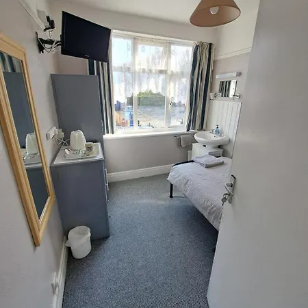 The Rosslyn Guest house 3*