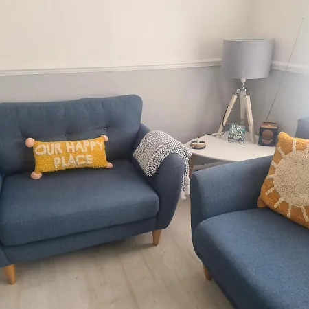 Private 2 Bedroom House Close To The * Paignton