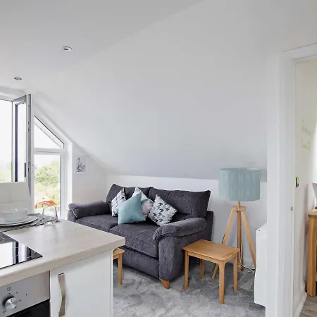 1 Bed In 82557