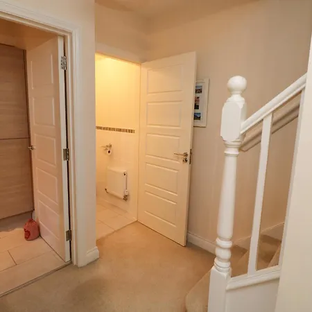 9 Seaford Sands * Paignton