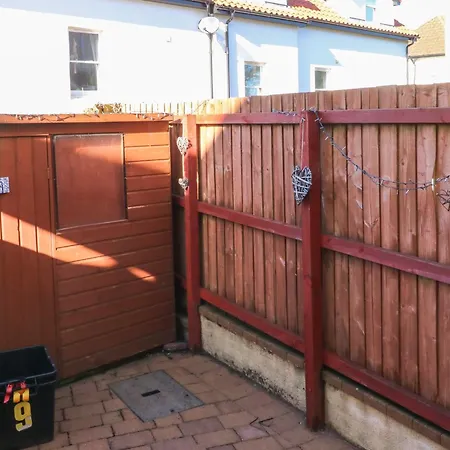 9 Seaford Sands * Paignton