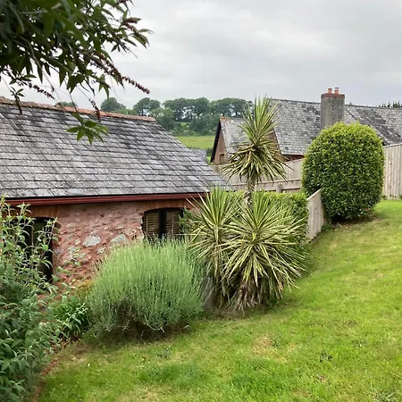 Barn Conversion Near The Coast Paignton