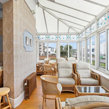 Hotel Marine