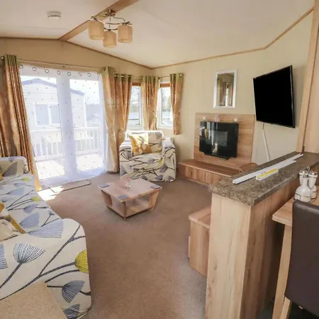Holiday home Caravansleeps6-freeparking-quietretreat-nature *
