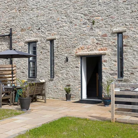 The Linhay, Higher Yalberton Farm * Paignton