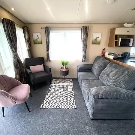 3 Bedroom Caravan On Luxury Devon