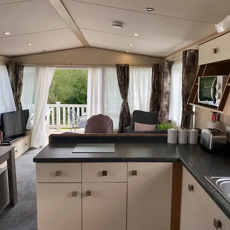 3 Bedroom Caravan On Luxury Devon