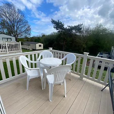 3 Bedroom Caravan On Luxury Devon *