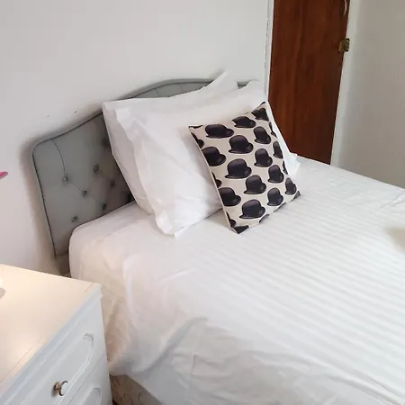 The Great Western Guest house 3*