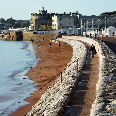 Preston House * Paignton