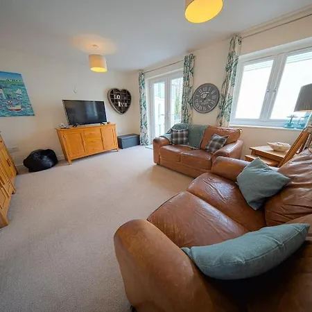 3 Bed Beachfront At Pier Sands * Paignton