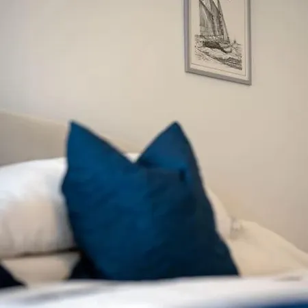 3 Bed Beachfront At Pier Sands