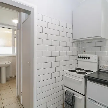 Flat 1, Big Tree Flats Holiday home