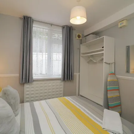 Flat 2, Big Tree Flats *