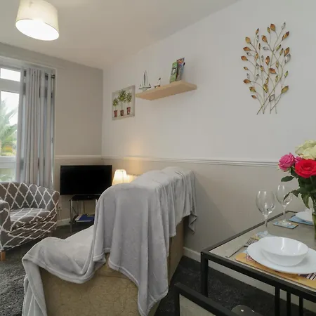 Holiday home Flat 2, Big Tree Flats Paignton