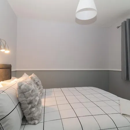 Holiday home Flat 5, Big Tree Flats *