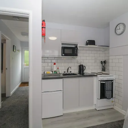 Flat 5, Big Tree Flats *
