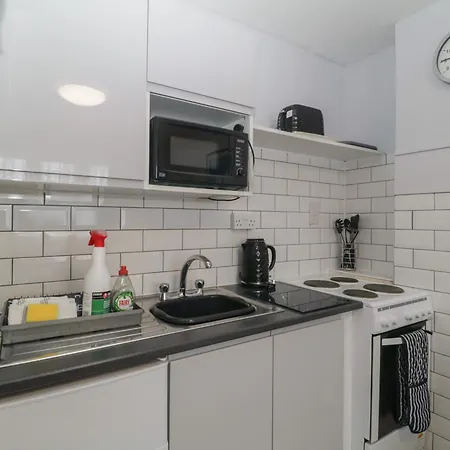 Flat 5, Big Tree Flats Holiday home