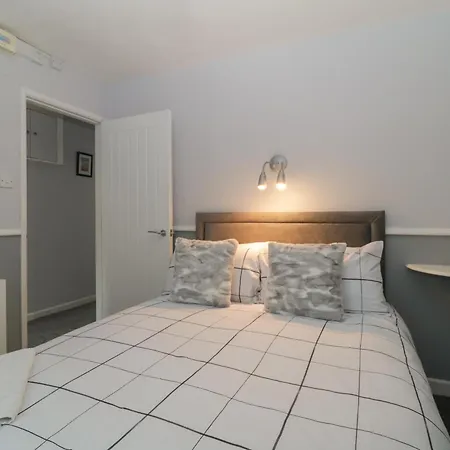 Flat 5, Big Tree Flats Holiday home *