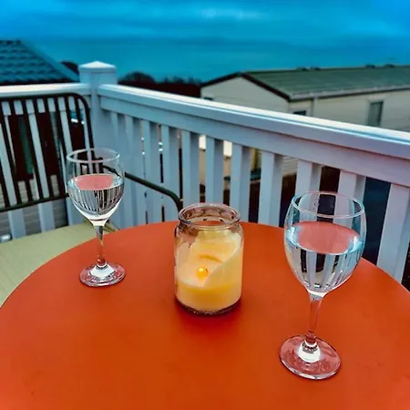 Luxury Caravan Sea Views Sleep 6 Free Wifi * Paignton