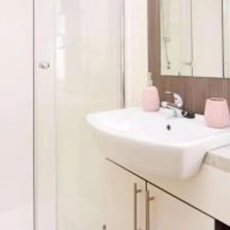 Luxury Caravan Sea Views Sleep 6 Free Wifi Holiday home