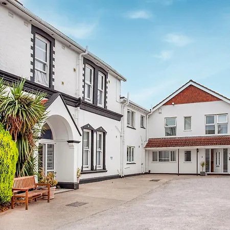 Holiday home Four - Uk39840 Paignton